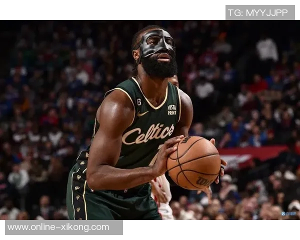 杰伦布朗强调季前赛首战防守重要性全力提升比赛节奏