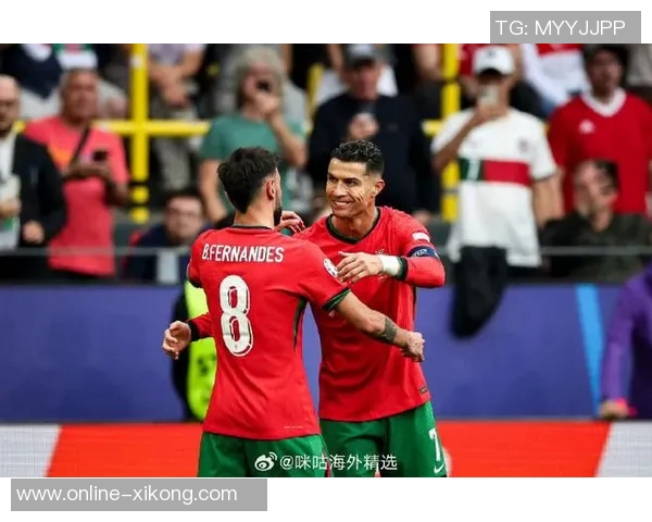 C罗分享球队合影庆祝晋级世界杯激励全队继续奋斗为葡萄牙加油 C罗分享球队合影庆祝晋级世界杯激励全队继续奋斗为葡萄牙加油